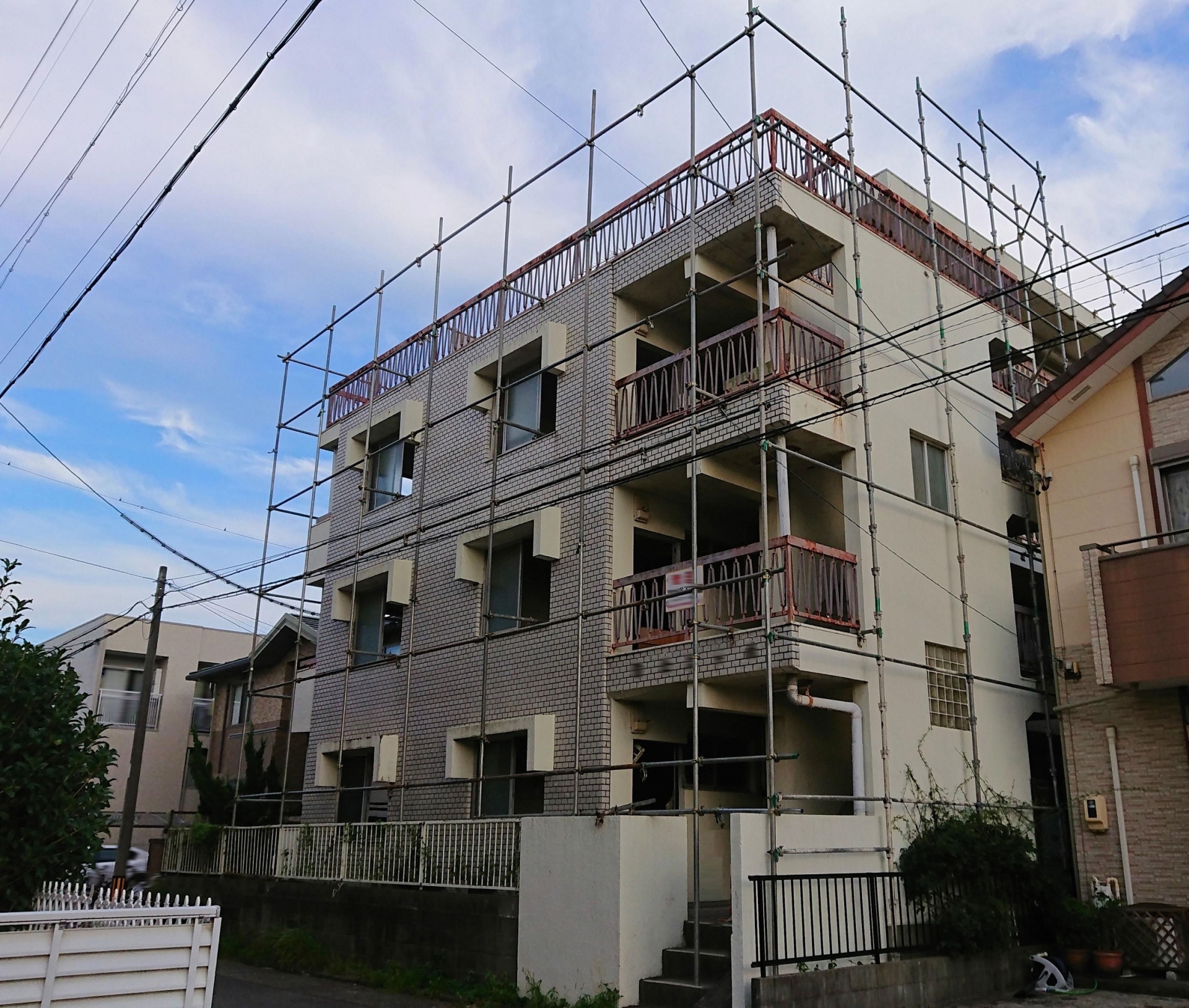 東京都江戸川区 相続したアパートが違法建築物だった売却できるか
